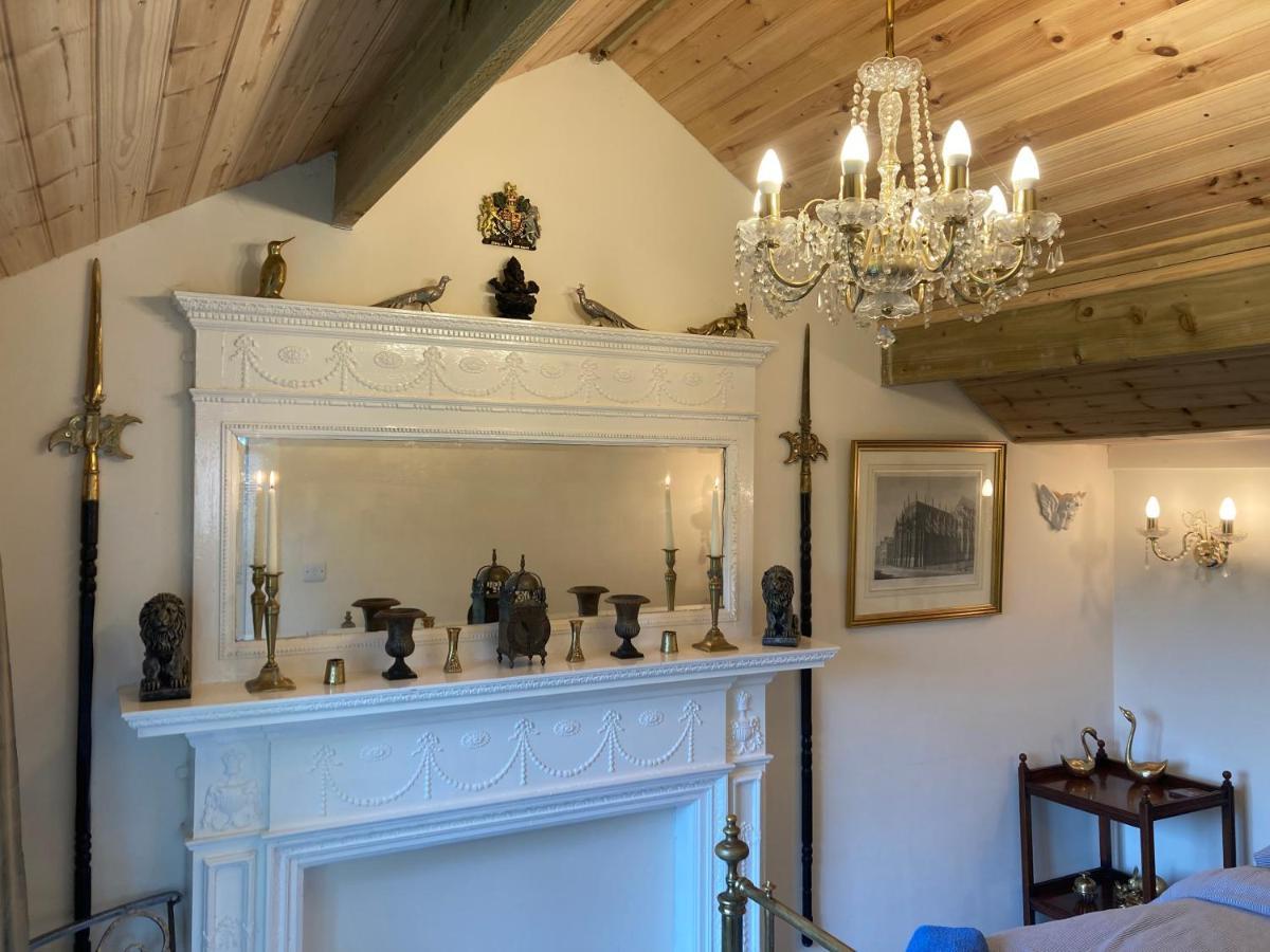 The Gin Palace With Cozy Logburner Holiday home *