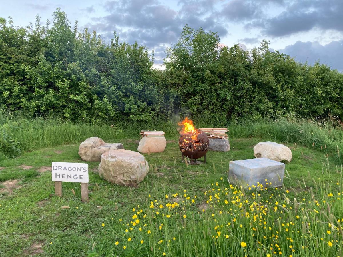 The Gin Palace With Cozy Logburner Holiday home Wrexham
