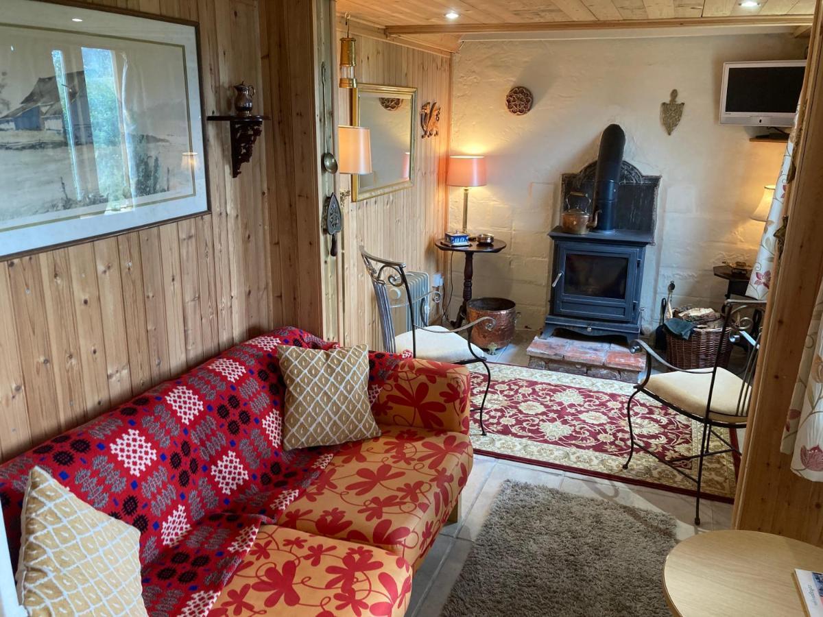 The Gin Palace With Cozy Logburner Holiday home